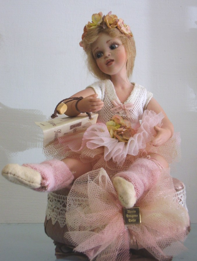bambola carillon